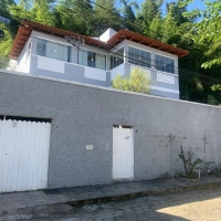Venda de Casa em Laranjeiras em Valença-RJ