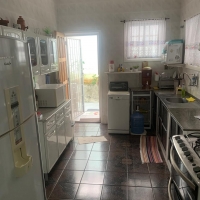 Venda de Casa em Laranjeiras em Valença-RJ