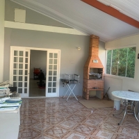 Venda de Casa em Laranjeiras em Valença-RJ