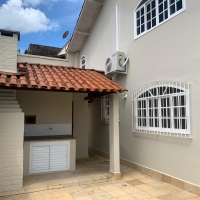 Casa a venda em Valença em S.J. Palmeiras