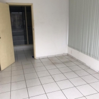 Ponto comercial a venda em Valença em Centro